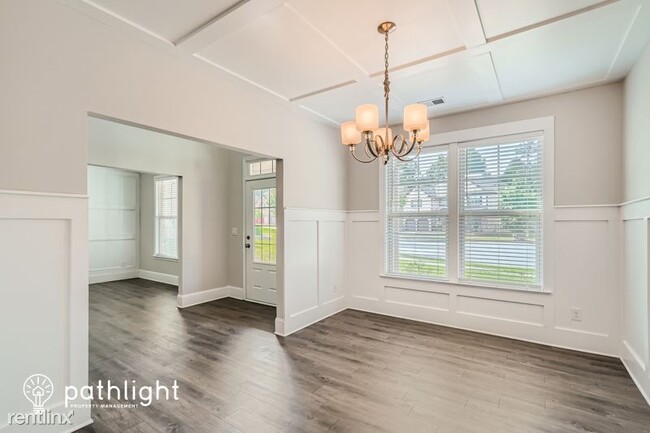 Building Photo - 5 br, 3 bath House - 2429 Austin Common Wa...