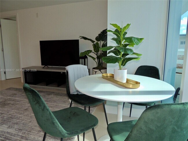 Foto del edificio - 1170 101st St