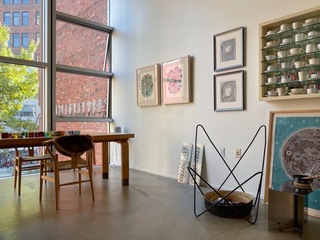 Foto del edificio - 947 Liberty Ave
