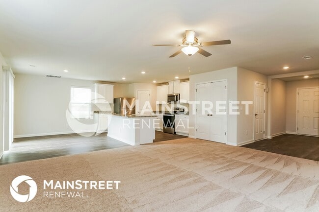 Building Photo - 724 Cider Ml Wy