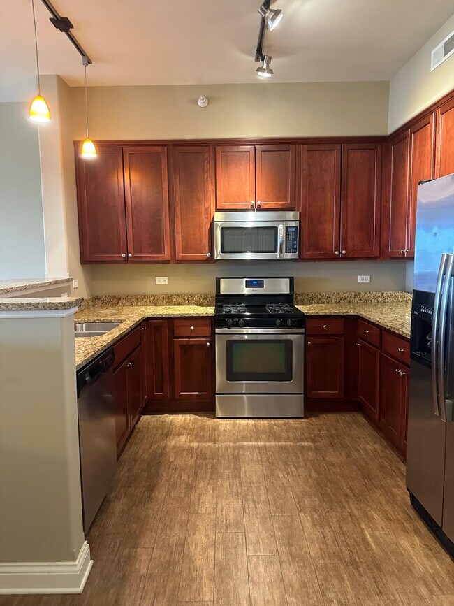 1 Itasca Pl Unit TWO BEDS, Itasca, IL 60143 Condo for Rent in Itasca