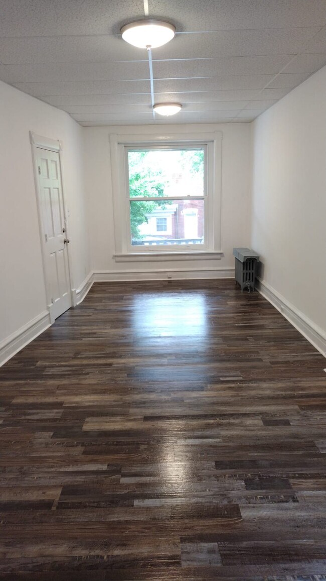 Foto del edificio - 848 Weiser St