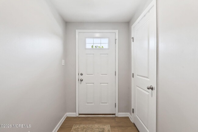 Building Photo - 205 Cyprus Ct