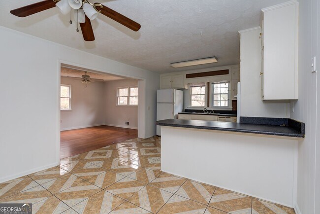 Foto del edificio - 2213 Davis Rd SW