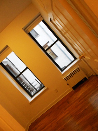 Building Photo - 130 Claremont Ave