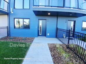 Building Photo - 11910-11935 35 Ave SW