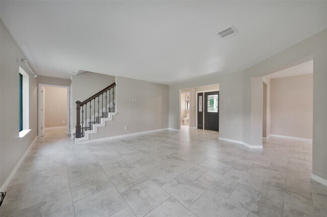 Foto del edificio - 710 W Rollingwood St