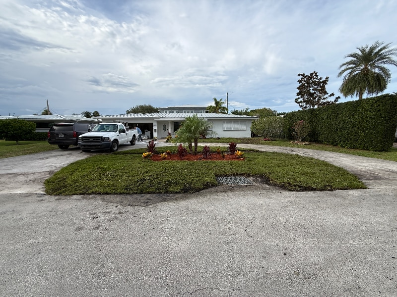 Primary Photo - 2685 SE 5th St