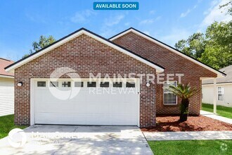 Building Photo - 8566 Maple St