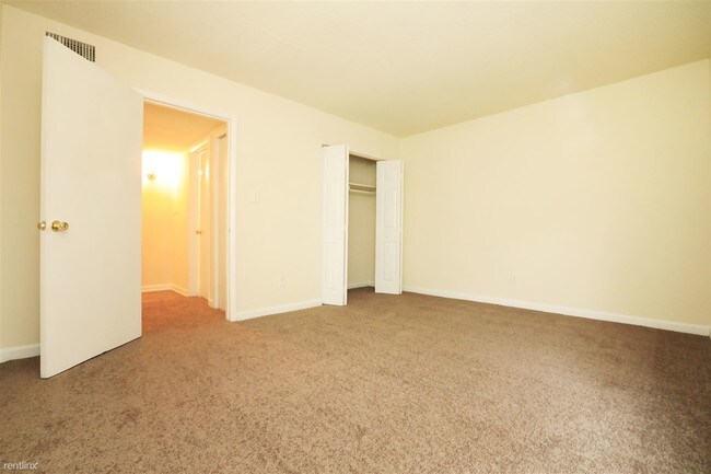 Building Photo - 2603 Embarcadero Dr