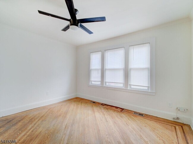 Foto del edificio - 97 La France Ave