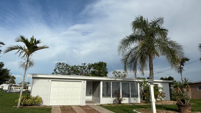 Foto del edificio - 545 Palmetto Dr