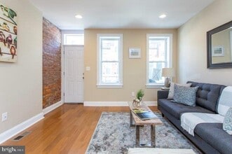 Building Photo - 2026 McClellan St