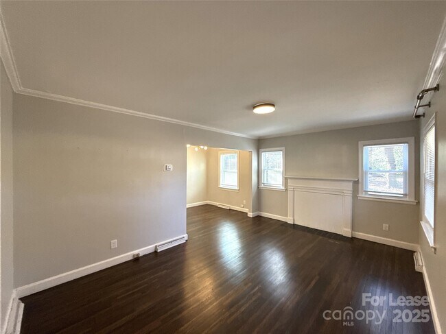 Foto del edificio - 1242 Dade St