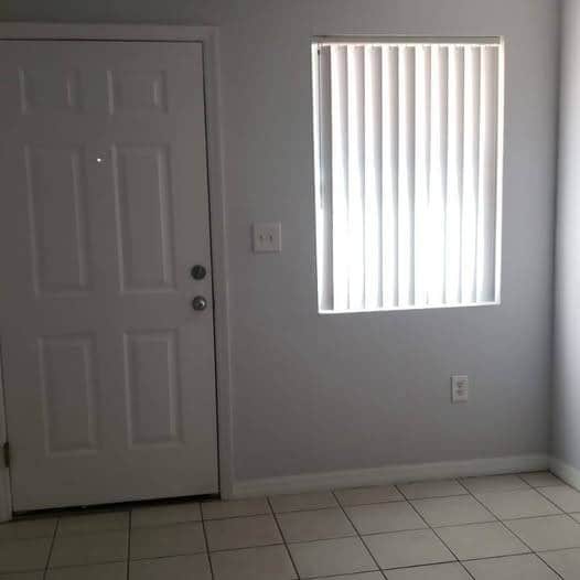 Foto del edificio - 1627 NW 18th St