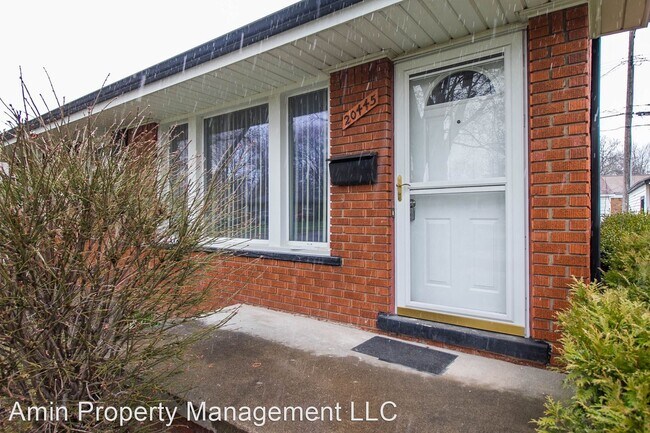 Building Photo - 3 br, 1 bath House - 20445 Kenmore