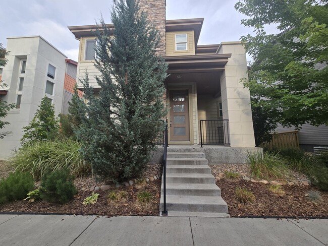 Building Photo - 9799 Dunning Cir