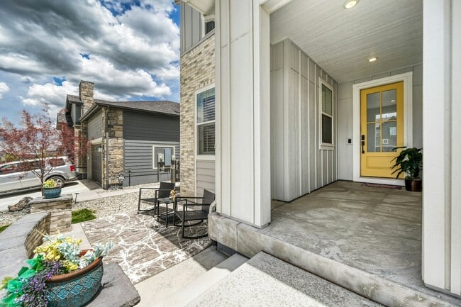 Building Photo - 1497 Stablecross Dr