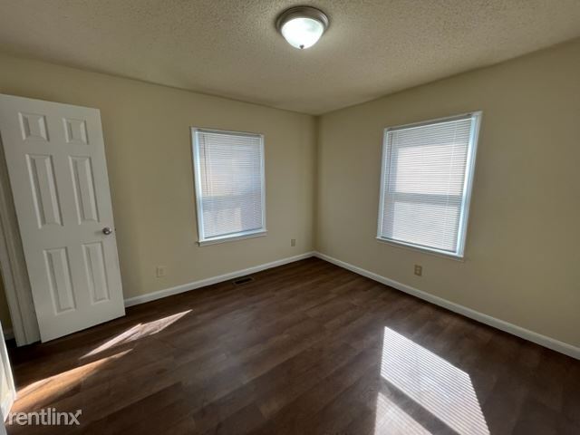 Building Photo - 2 br, 1 bath House - 111 Shaw St