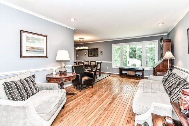 Foto del edificio - 3012 Millstream Ct