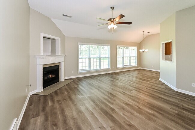 Foto del edificio - 7753 Meadow Ridge Ln