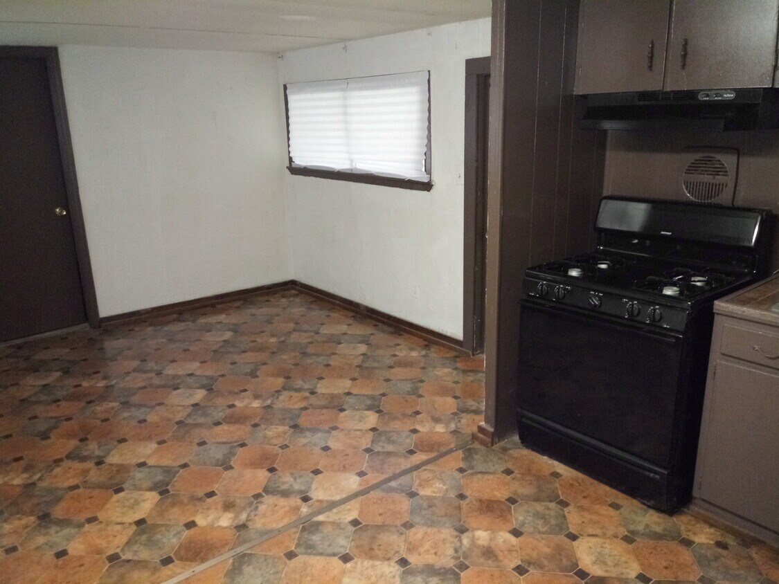 447 Williams St Unit A, Meadville, MS 39653 Apartments in Meadville