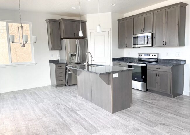 Building Photo - 4084 W Harmony Dr