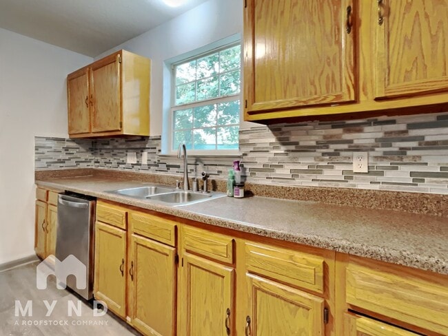 Building Photo - 5026 Malmedy Rd