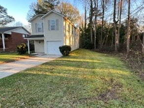 Building Photo - 5400 Venado St