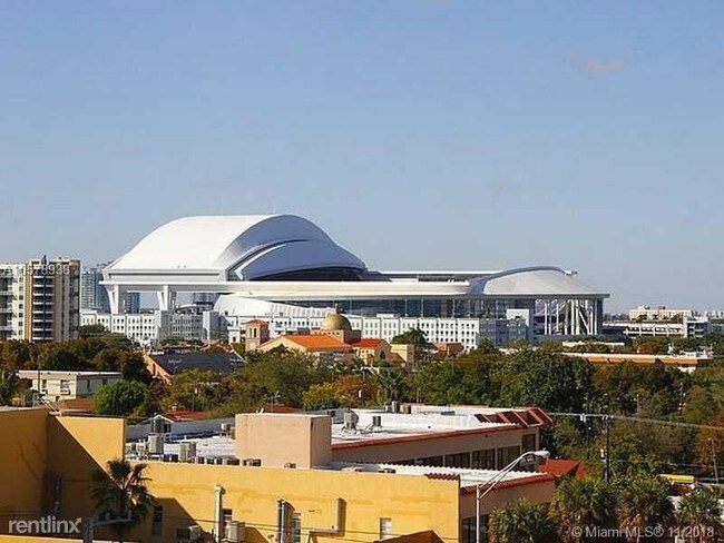 Foto del edificio - 435 SW 12th Ave