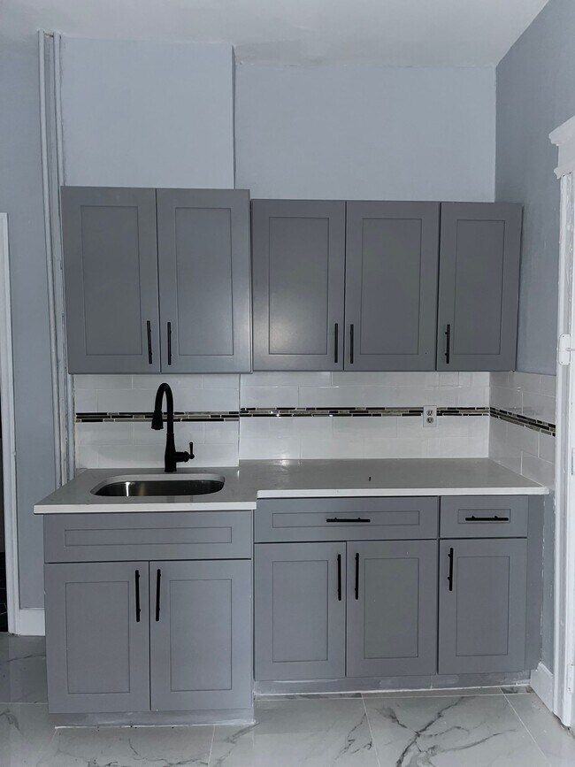 Foto del edificio - 311 64th St