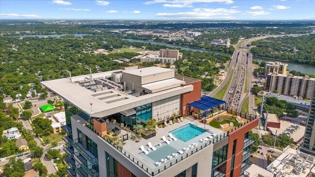 Foto del edificio - 84 East Ave