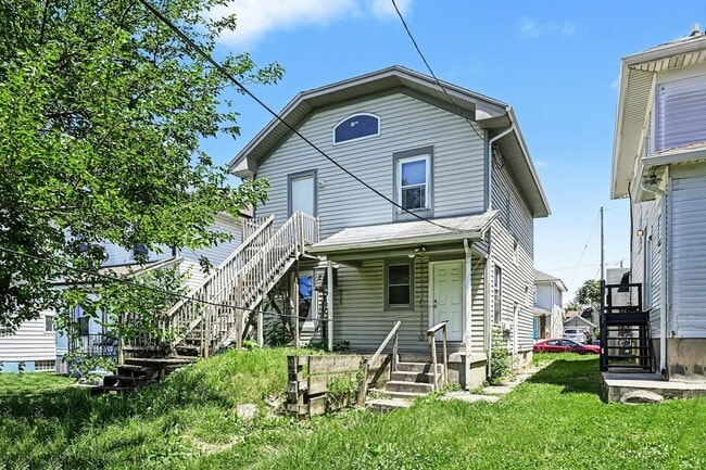 Building Photo - 427 Kolping Ave