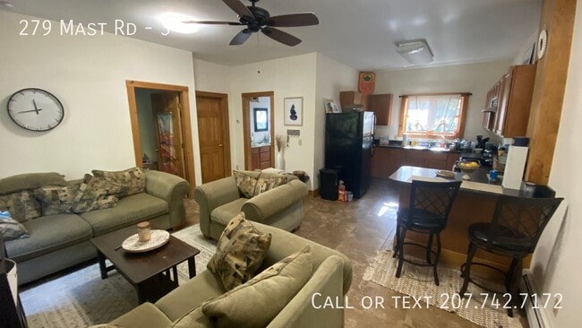 Building Photo - 279 Mast Rd