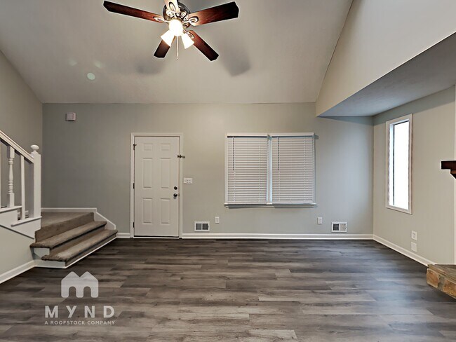 Foto del edificio - 5657 Riding Woods Dr SW