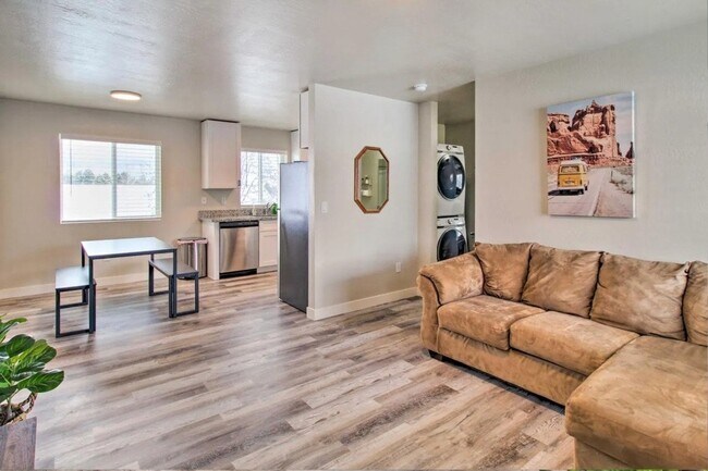 Foto del edificio - 1110 W Woodland Lake Rd