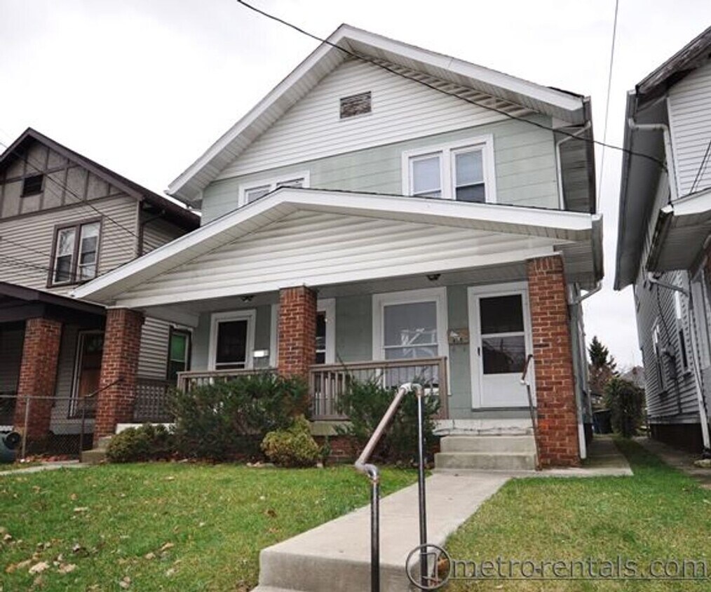 Foto principal - 435-437 E Tompkins Street