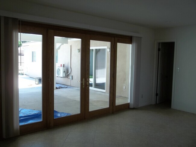 Foto del edificio - 2176 Farwell St