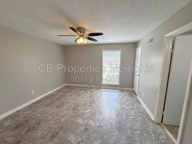 Building Photo - 4316 Springwind Rd