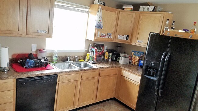 Foto del edificio - Awesome 5BR house walking distance to UofL!