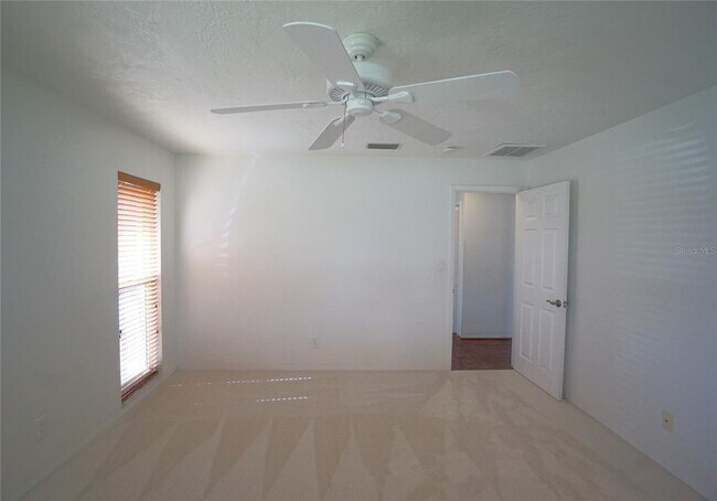 Building Photo - 705 Spanish Main Dr