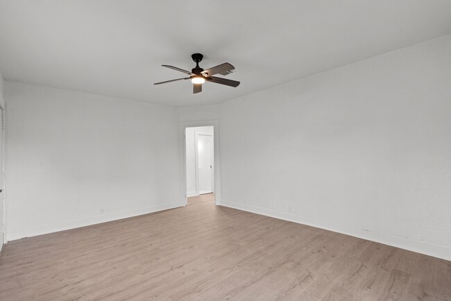 Building Photo - 3 bedroom on large lot