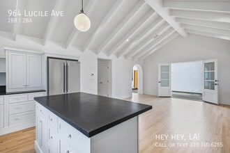 Building Photo - 964 Lucile Ave