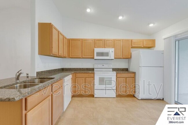Building Photo - 59 Pine Haven Dr