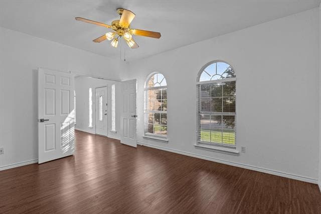 Building Photo - 6814 Silver Lake Dr