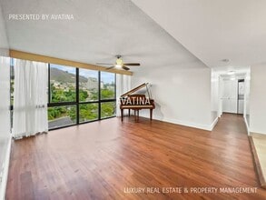 Building Photo - 222 S Vineyard St