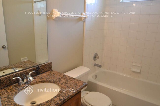 Foto del edificio - 2743 McCormick Woods Dr