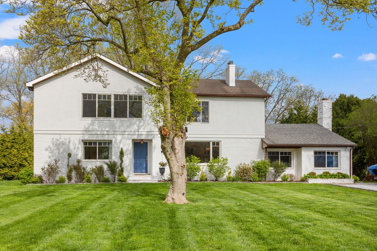 Foto principal - 80 Soundview Dr