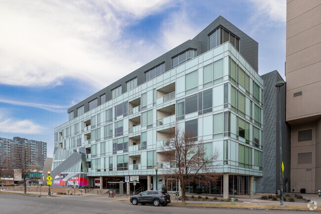 Building Photo - Museum Residences