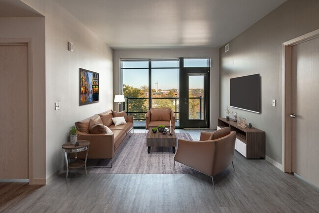 Interior Photo - Arden